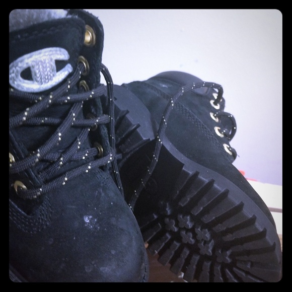 suarez soccer cleats